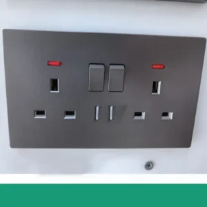1pc UK Standard 2 Open 13A Switch Socket with Dual USB Ports
